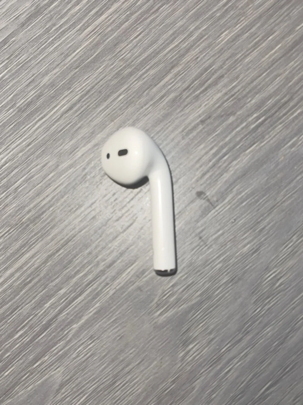 Apple White Wireless Earbuds with Charging Case